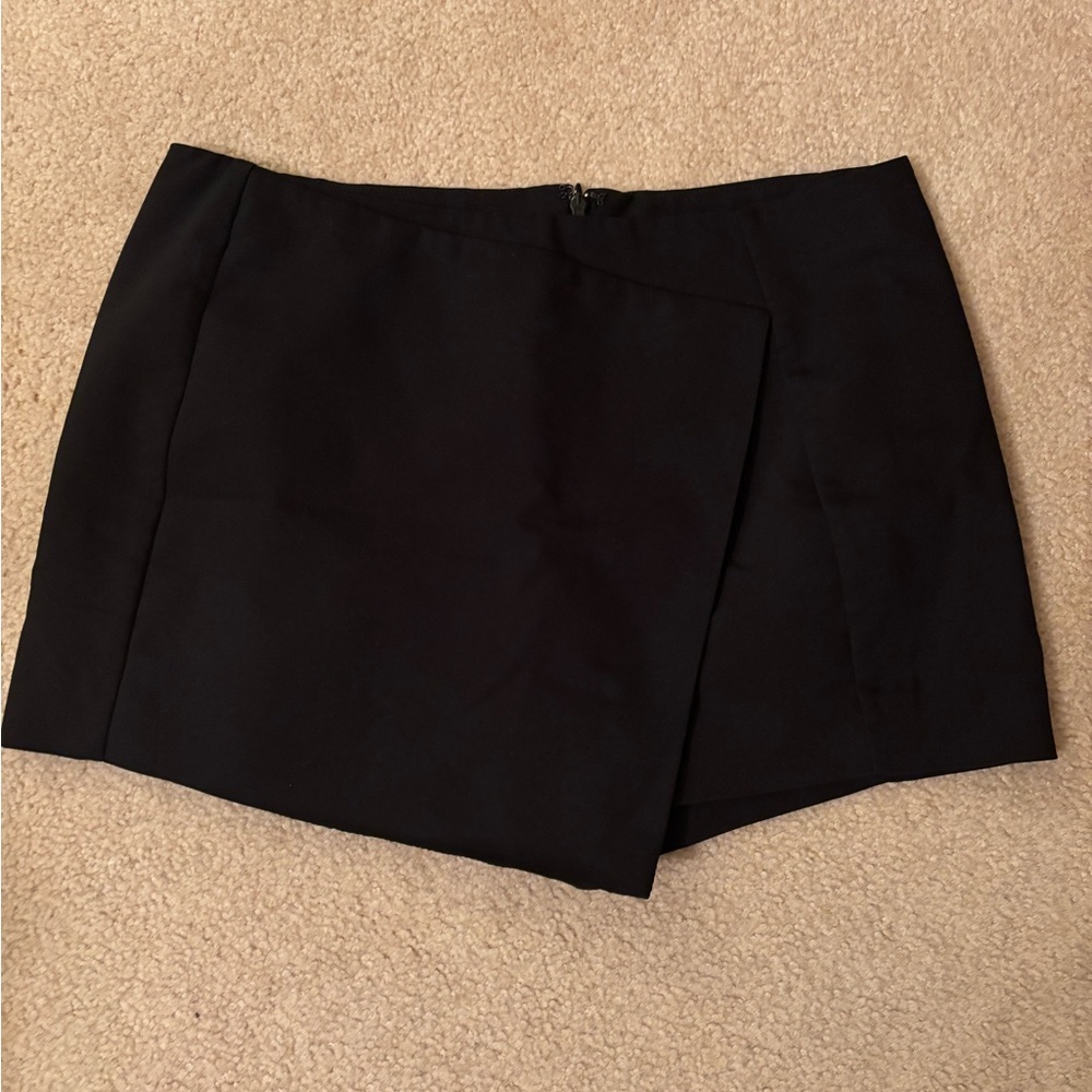 Express Women's Black Mini Skort